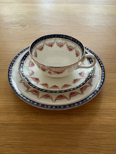 Antique royal albert - antique,