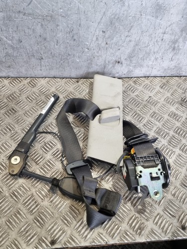 Vauxhall zafira seat belt - vauxhall,