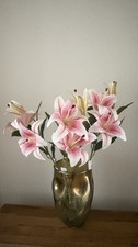 Giant artificial tiger - giant, lillies