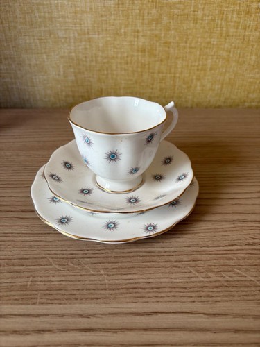 Royal albert bone china - royal,