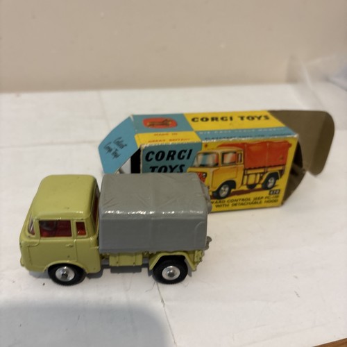 Corgi toys 470 jeep 150 - 470,