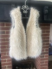 Forever 21 Sheepskin Style Studded Gilet L