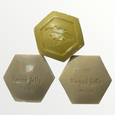 Boots Royal Jelly 75g Soap X3