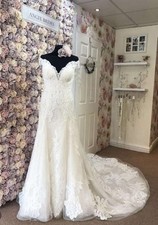 Maggie Sottero Wedding Dress