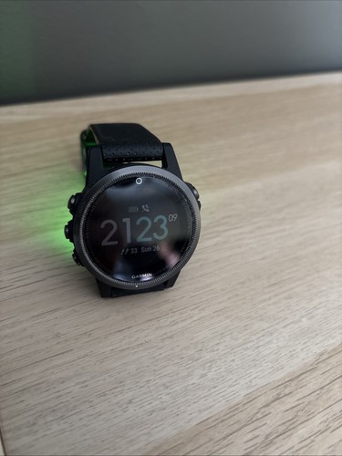 Black garmin fenix 42mm - black,