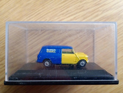 Oxford diecast minivan - oxford,