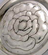 PRETTY AMERICAN SOLID STERLING SILVER FLOWER PIN DISH c1920 ANTIQUE