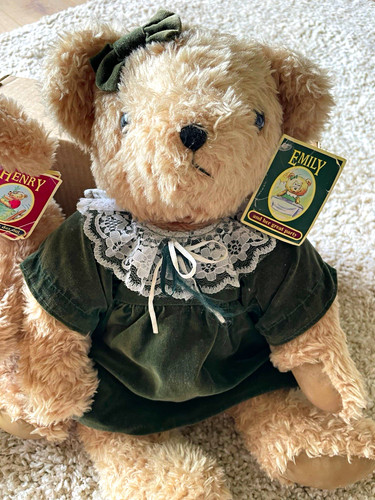 The teddy bear - teddy,