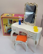 Pedigree Sindy Dressing Table