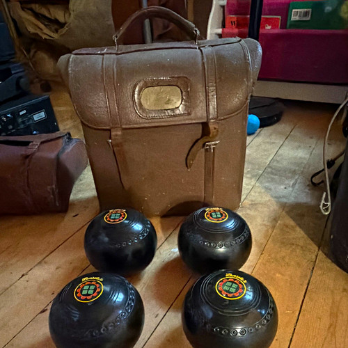 Taylor t90 lawn bowls - set, of