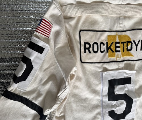 Complete suit space shuttle - space,