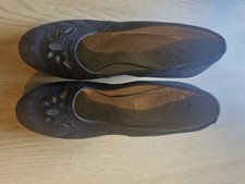 1940s Vintage Closed Toe Black Suede Shoes