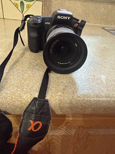 Sony alpha a200 dslr camera - dslr,