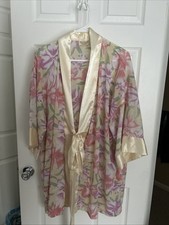 Victoria Secret Robe   Size