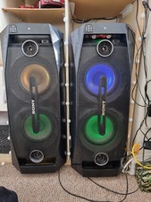 Pair sony bluetooth portable speakers 500w each 