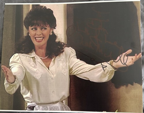 Vicki michelle allo - michelle,