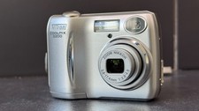 Nikon Coolpix 3200 3.2MP