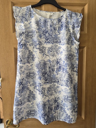 Blue toile jouy pattern - h&m,
