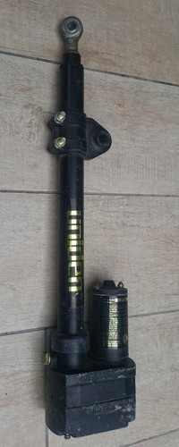 Linear actuator for solar - actuator,