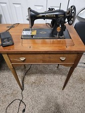 1941 Singer Sewing Machine