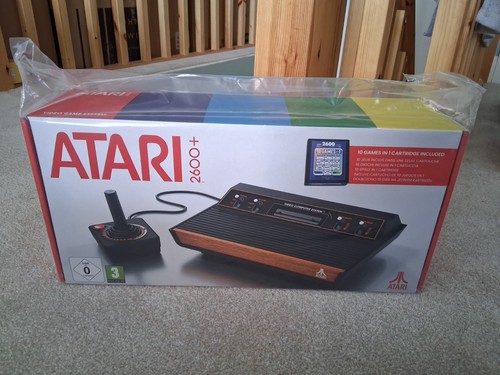 Atari 2600 plus - plus, retro