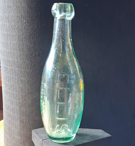 Antique embossed aqua - embossed, skittle