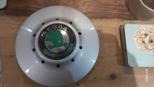 Genuine skoda wheel hub - ,