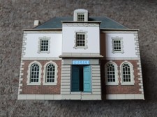 SUPERQUICK COUNTRY POLICE