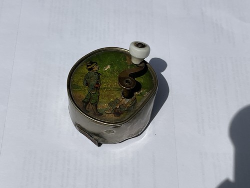 Antique manivelle hand crank - antique,