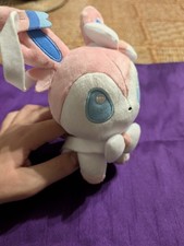 Pokemon Center Limited Sylveon