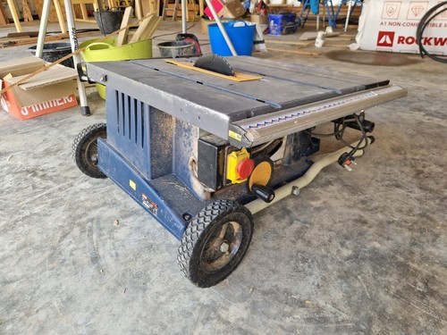 Ryobi table saw - table, stand