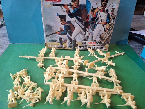 Airfix vintage waterloo - airfix,