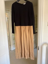 Jaeger Black & Gold Drop Waist Pleated Long Sleeve Dress Size 18 VGC