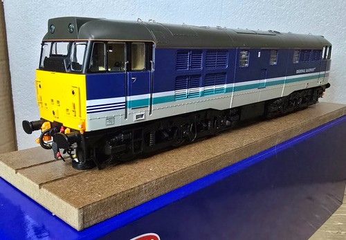 Heljan 3142 class 4 - 3142,
