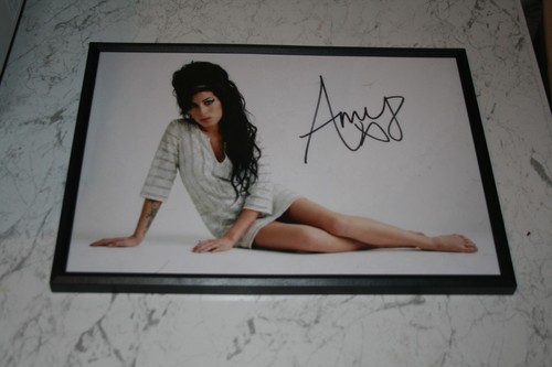 Framed glossy print amy - print,