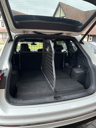 Travall dog guard tiguan - dog, vw