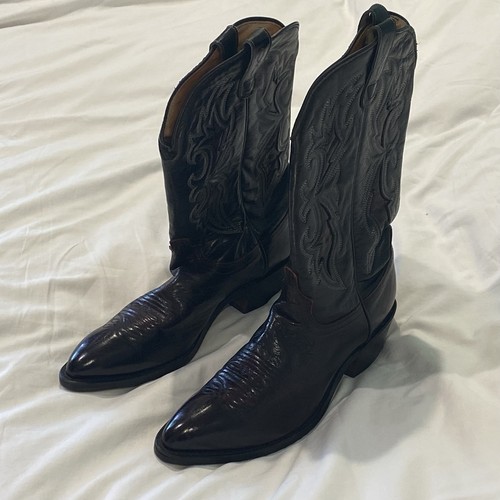 Chisholm cowboy boots mens - j,
