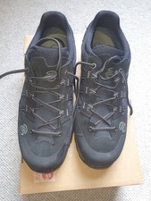 Hanwag Belorado II Low Black Bunion Boots Size 7.5 41.5 worn once