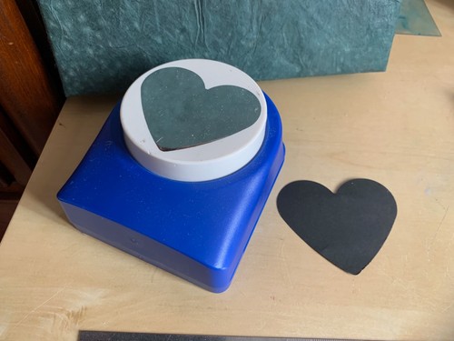 Very large heart shaped punch - large,