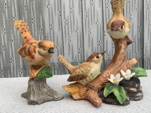 Porcelain wren birds on - porcelain,