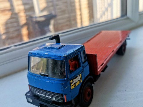 Vintage britain iveco - vintage, flat