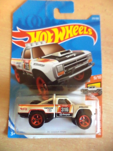 New sealed dodge d100 hw - '87,