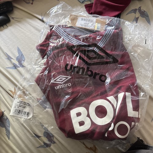 Bnwt west ham - bnwt, united
