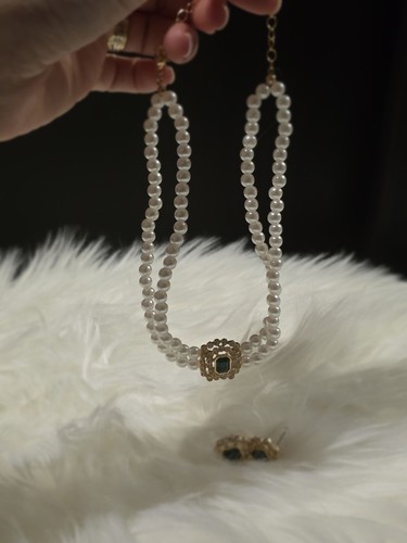 Vintage style multistrand faux - vintage,