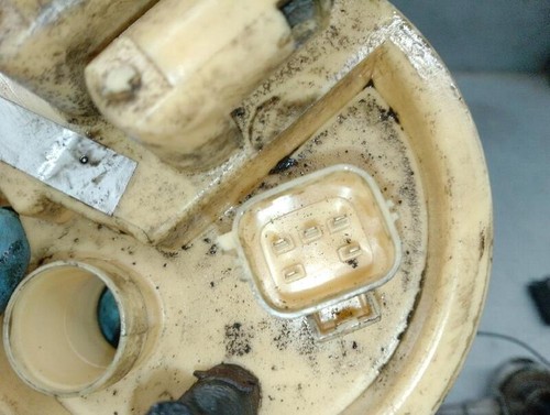 Lr013751 fuel sender land - lr013751,