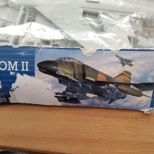 Revell 04583 f 4 - revell,
