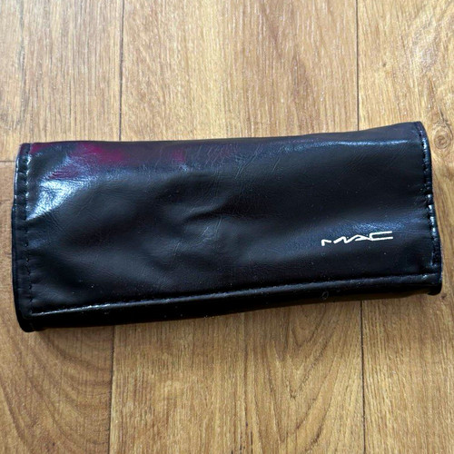 Travel make up brush - make-up,