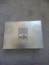 BOOTS ROYAL JELLY PURE HONEY