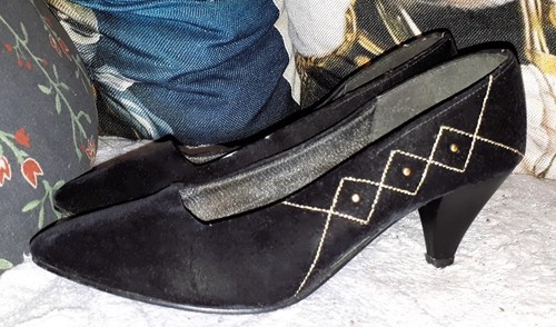 Vintage saxone black gold - vintage,