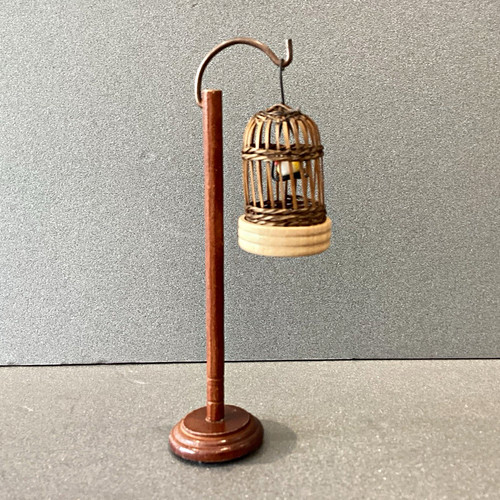 Dolls house miniature - 1:12,